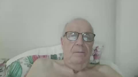 Snapshot of oggi95 chatting on 09-16-25, 07:20 oggi95 online show from 09-16-25, 07:20