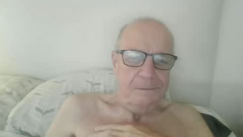 Snapshot of oggi95 chatting on 03-17-26, 08:28 oggi95 online show from 03-17-26, 08:28