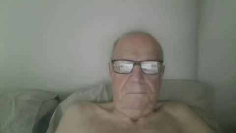 Snapshot of oggi95 chatting on 03-24-26, 07:57 oggi95 online show from 03-24-26, 07:57