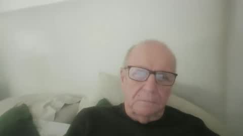 Snapshot of oggi95 chatting on 03-25-26, 12:55 oggi95 online show from 03-25-26, 12:55