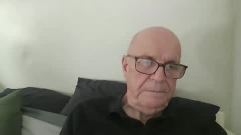 Snapshot of oggi95 chatting on 04-16-26, 01:34 oggi95 online show from 04-16-26, 01:34