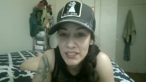 Lit en Cama online show from 12-31-24, 07:29