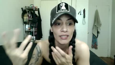 Lit en Cama online show from 09-30-25, 06:46
