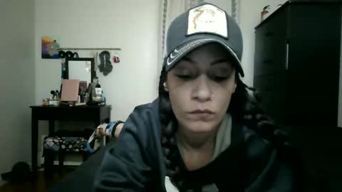 Lit en Cama online show from 10-16-25, 02:01