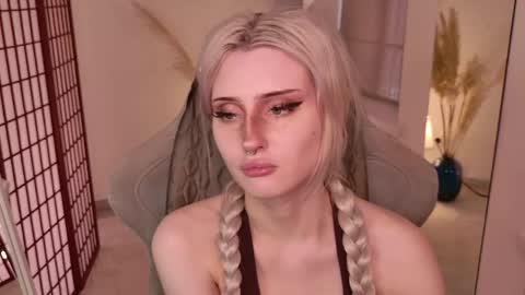 Lily online show from 06-06-26, 02:11