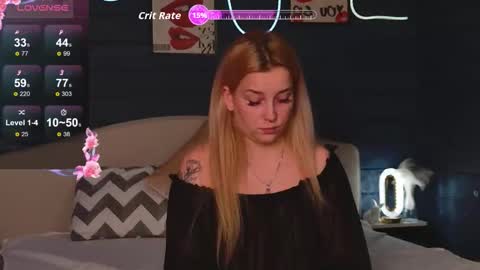 Snapshot of oh_my_julia chatting on 10-28-25, 11:36 oh_my_julia online show from 10-28-25, 11:36