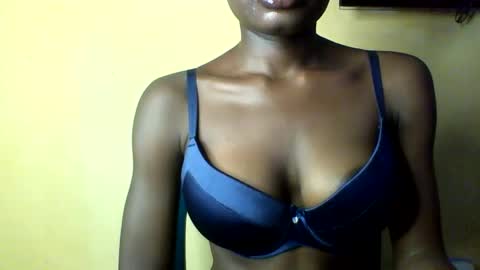 Snapshot of oh_sexyphilo chatting on 09-20-25, 12:06 philo bby online show from 09-20-25, 12:06