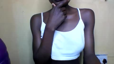 Snapshot of oh_sexyphilo chatting on 10-18-25, 09:48 philo bby online show from 10-18-25, 09:48