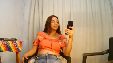 Snapshot of oh_tique chatting on 01-24-25, 04:27 LU online show from 01-24-25, 04:27