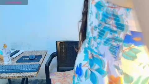 Snapshot of oh_tique chatting on 06-02-26, 02:35 LU online show from 06-02-26, 02:35