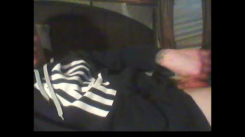 who dares  toss me some  tips lets have fun online show from 02-13-25, 04:54