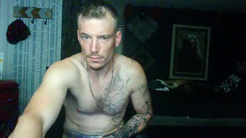 who dares  toss me some  tips lets have fun online show from 09-27-25, 11:04