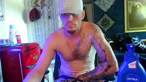 who dares  toss me some  tips lets have fun online show from 10-09-25, 07:56