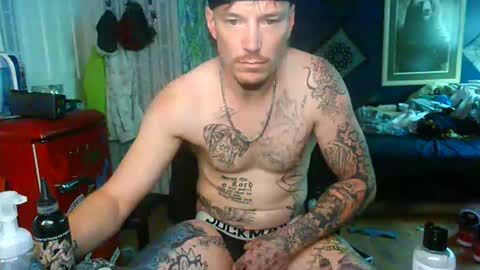 who dares  toss me some  tips lets have fun online show from 04-29-26, 04:22