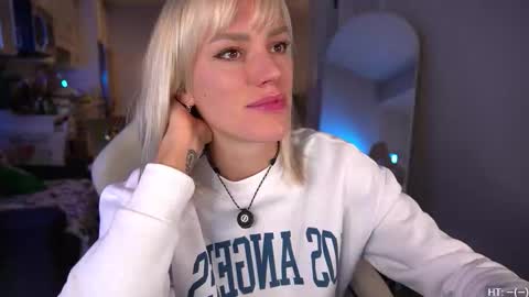 Kelly online show from 11-04-25, 11:26