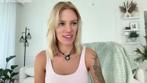 Kelly online show from 07-30-26, 08:30