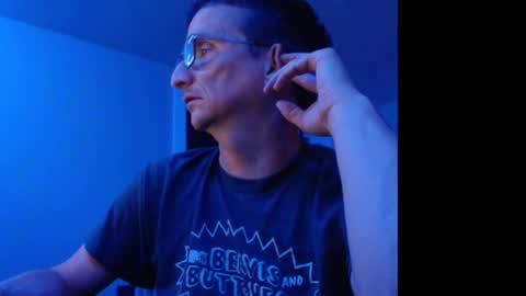 Snapshot of ohbitt chatting on 09-13-25, 03:17 ohbitt online show from 09-13-25, 03:17