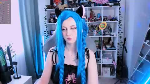 Clementine  Clem  online show from 11-24-25, 10:04