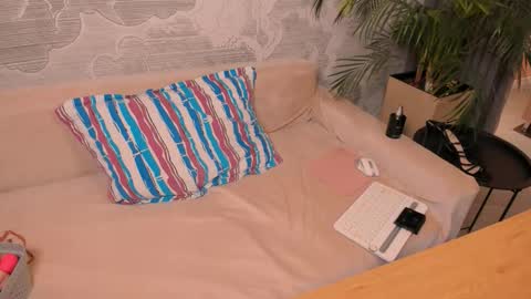 Maria online show from 11-25-25, 11:27