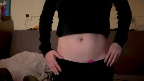 Snapshot of ohjeni chatting on 05-27-26, 11:02 ohjeni online show from 05-27-26, 11:02