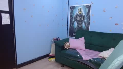 Snapshot of ohmysqueak chatting on 07-15-26, 01:44 ohmysqueak online show from 07-15-26, 01:44