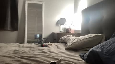 Snapshot of ohrileyxo chatting on 10-21-25, 09:04 riley online show from 10-21-25, 09:04