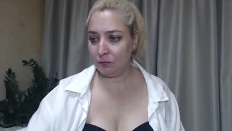 Iren online show from 09-21-25, 05:42