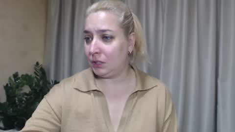 Iren online show from 10-05-25, 06:34