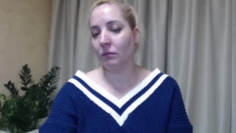 Snapshot of ohsweetmari chatting on 01-24-25, 08:00 Mari online show from 01-24-25, 08:00