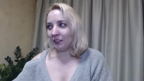 Snapshot of ohsweetmari chatting on 02-02-25, 03:49 Mari online show from 02-02-25, 03:49