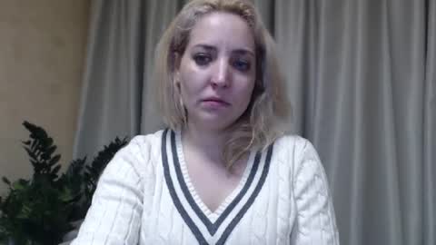 Snapshot of ohsweetmari chatting on 03-07-25, 06:22 Mari online show from 03-07-25, 06:22