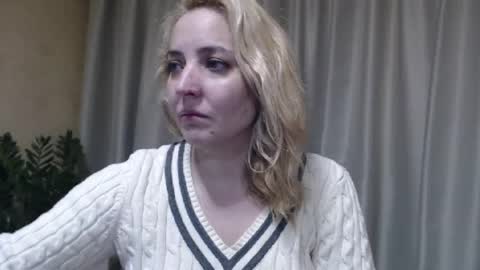 Mari online show from 03-29-26, 01:22