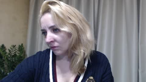 Mari online show from 04-04-26, 03:31