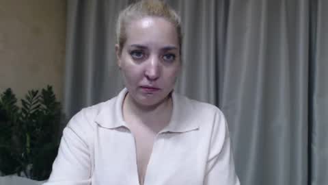 Mari online show from 04-19-26, 06:10