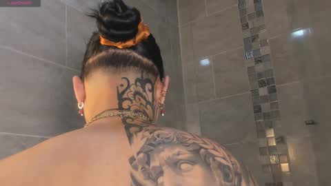 ohyesly_ online show from 03-08-26, 08:18