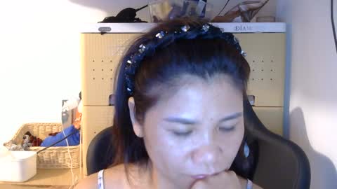 Snapshot of oinjer09 chatting on 06-07-26, 05:49 oinjer09 online show from 06-07-26, 05:49