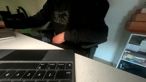 ok0987654321 online show from 12-04-25, 08:12