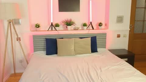 Ami online show from 04-24-26, 07:44