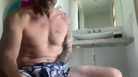 Snapshot of oki42 chatting on 05-29-26, 02:59 oki42 online show from 05-29-26, 02:59