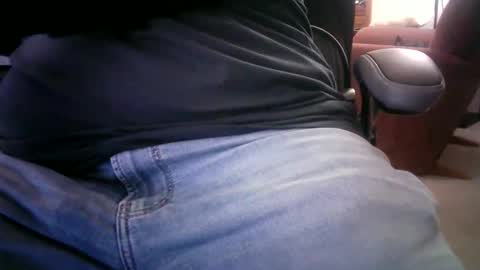 okiehard1 online show from 10-27-25, 07:07