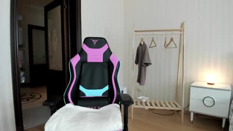            Welcome to my fans page  online show from 03-03-25, 09:44