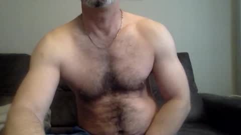 Snapshot of oktobus74 chatting on 04-11-26, 06:29 oktobus74 online show from 04-11-26, 06:29