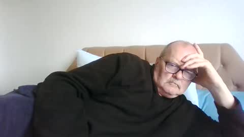 Snapshot of old_fkr chatting on 12-20-24, 09:43 old_fkr online show from 12-20-24, 09:43