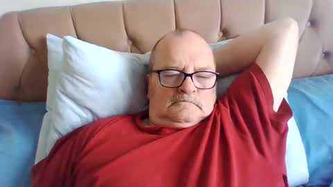 Snapshot of old_fkr chatting on 01-04-25, 10:05 old_fkr online show from 01-04-25, 10:05