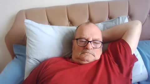 Snapshot of old_fkr chatting on 01-07-25, 10:54 old_fkr online show from 01-07-25, 10:54