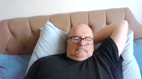 Snapshot of old_fkr chatting on 01-15-25, 09:13 old_fkr online show from 01-15-25, 09:13