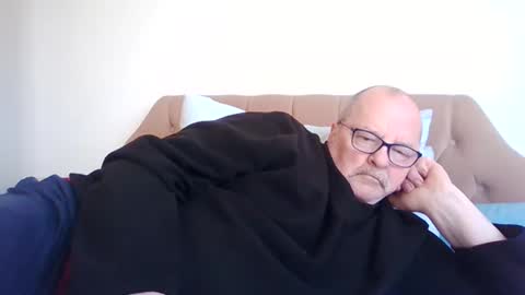 Snapshot of old_fkr chatting on 02-02-25, 10:24 old_fkr online show from 02-02-25, 10:24