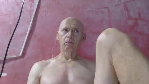 Snapshot of oldbuthorny62 chatting on 05-19-26, 04:19 oldbuthorny62 online show from 05-19-26, 04:19