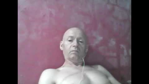 Snapshot of oldbuthorny62 chatting on 05-27-26, 01:35 oldbuthorny62 online show from 05-27-26, 01:35