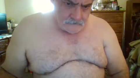 Snapshot of oldcockforyngladies chatting on 11-16-25, 02:11 oldcockforyngladies online show from 11-16-25, 02:11